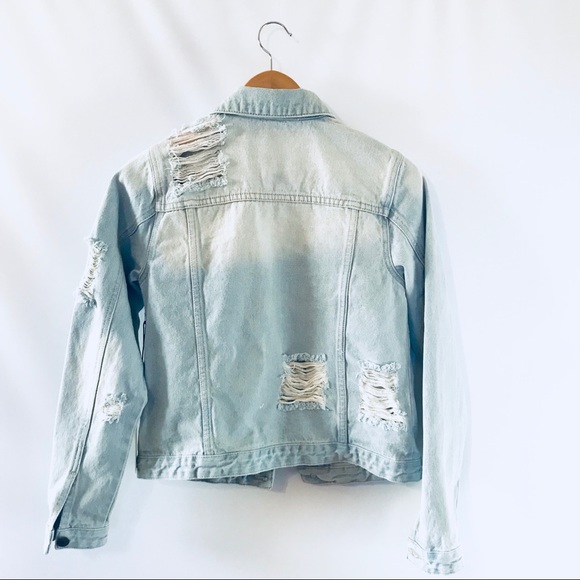 ✨NEW✨ Distressed jean jacket - Picture 3 of 7